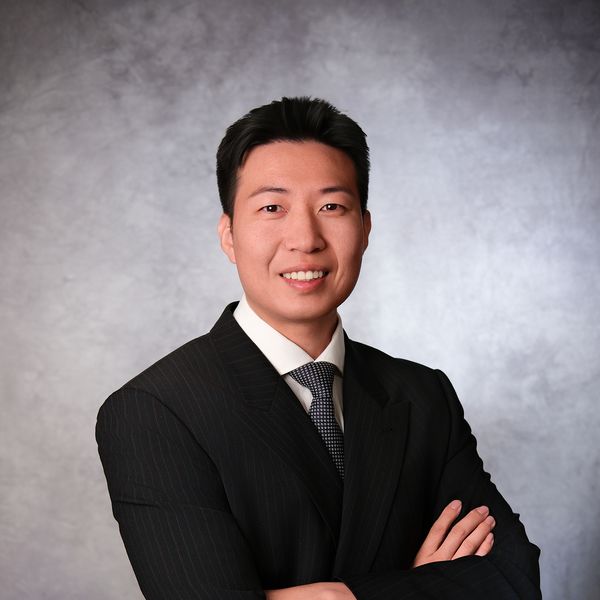 Shawn Xu, Associate